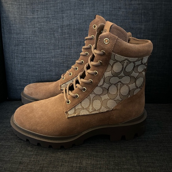 COACH CITYSOLE LACE UP BOOT IN SIGNATURE JACQUARD - Picture 6 of 10